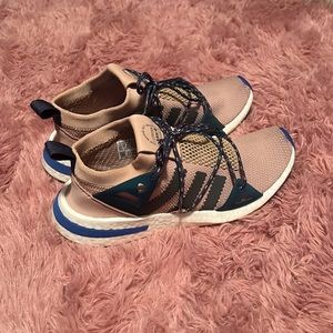 Arkyn Adidas size 8.5 w
